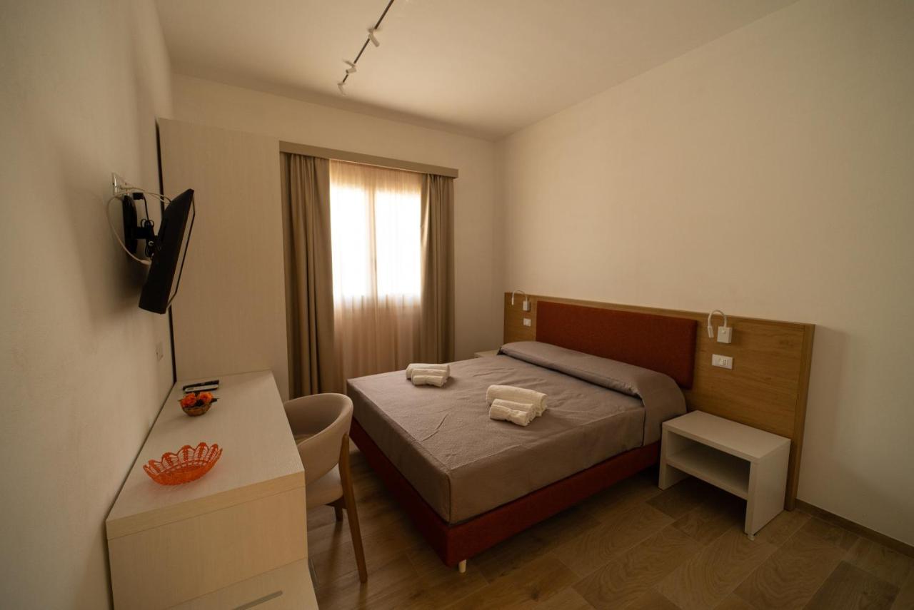 Butiko Hotel Castelluzzo Luaran gambar