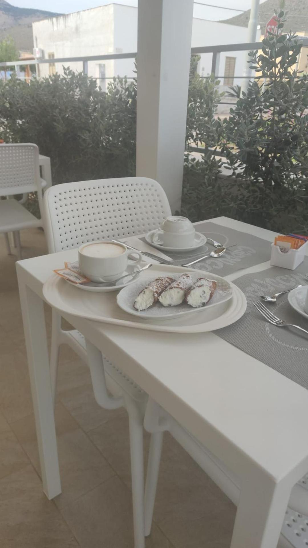 Butiko Hotel Castelluzzo Luaran gambar
